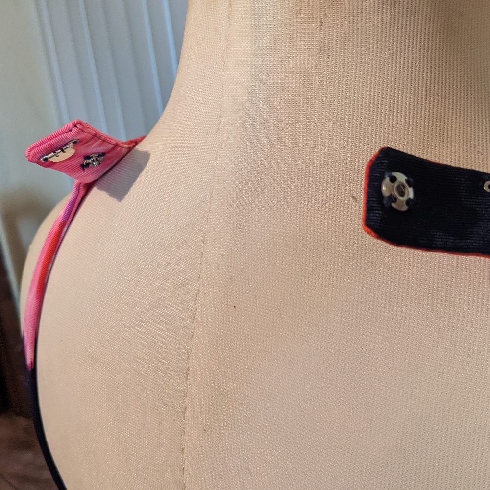 Dress - Picture 4 of 10